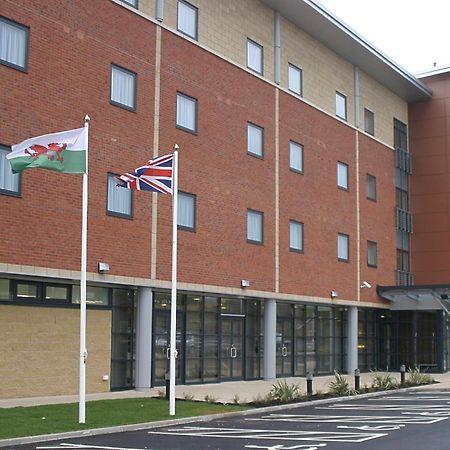 Hotel Ramada Plaza Wrexham Exterior foto