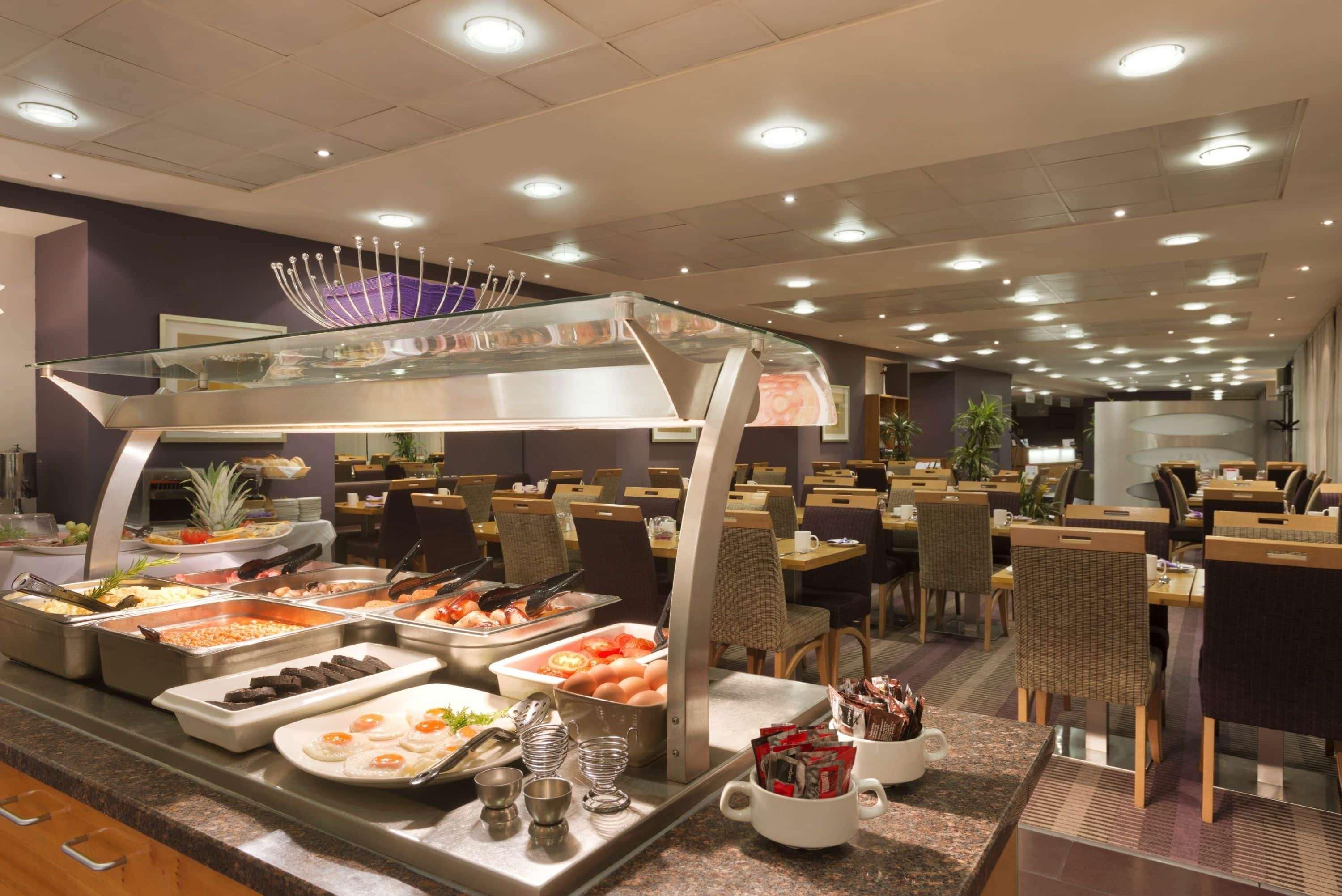 Hotel Ramada Plaza Wrexham Exterior foto